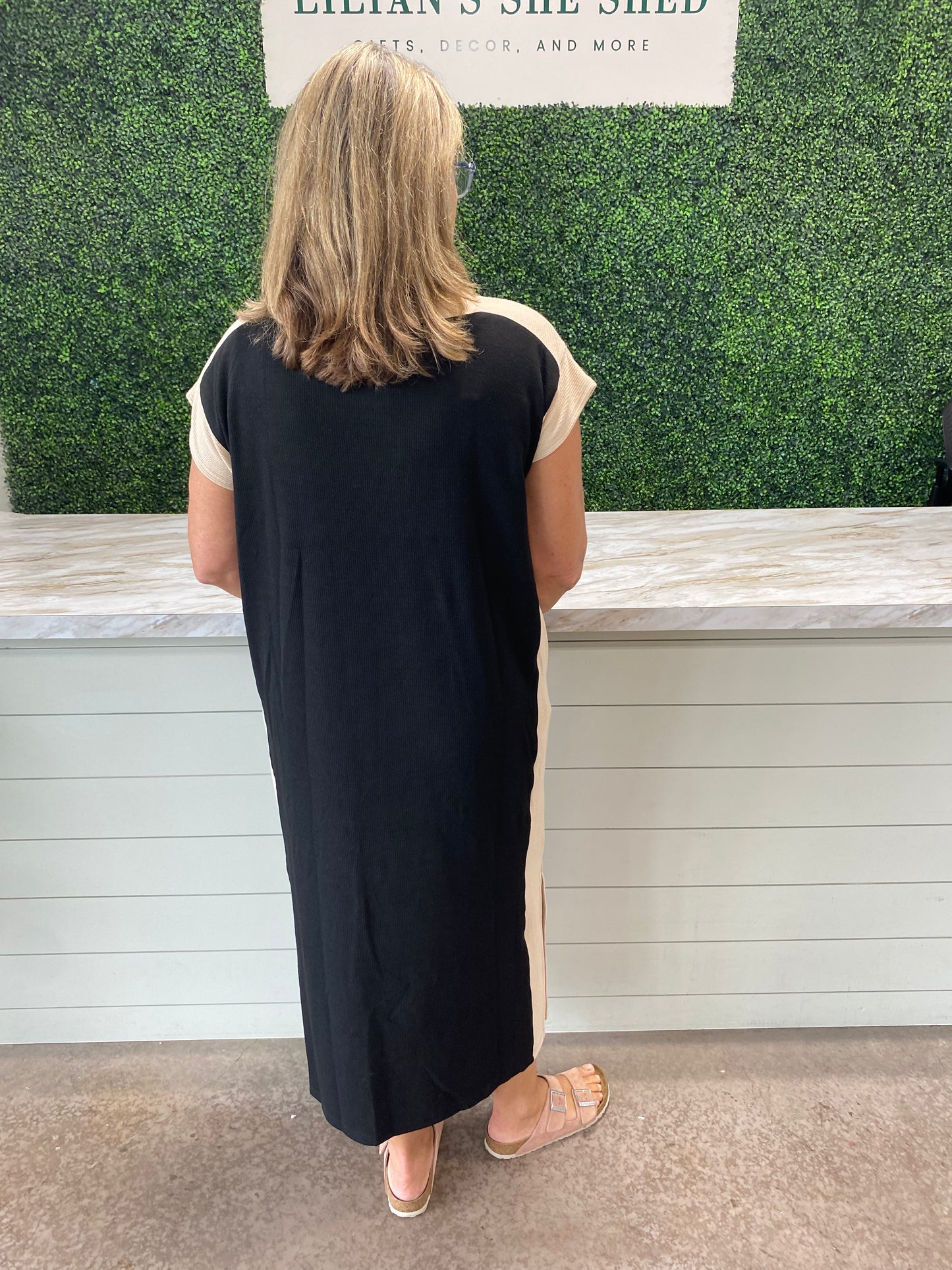 Solid Ribbed Trim Midi Dress