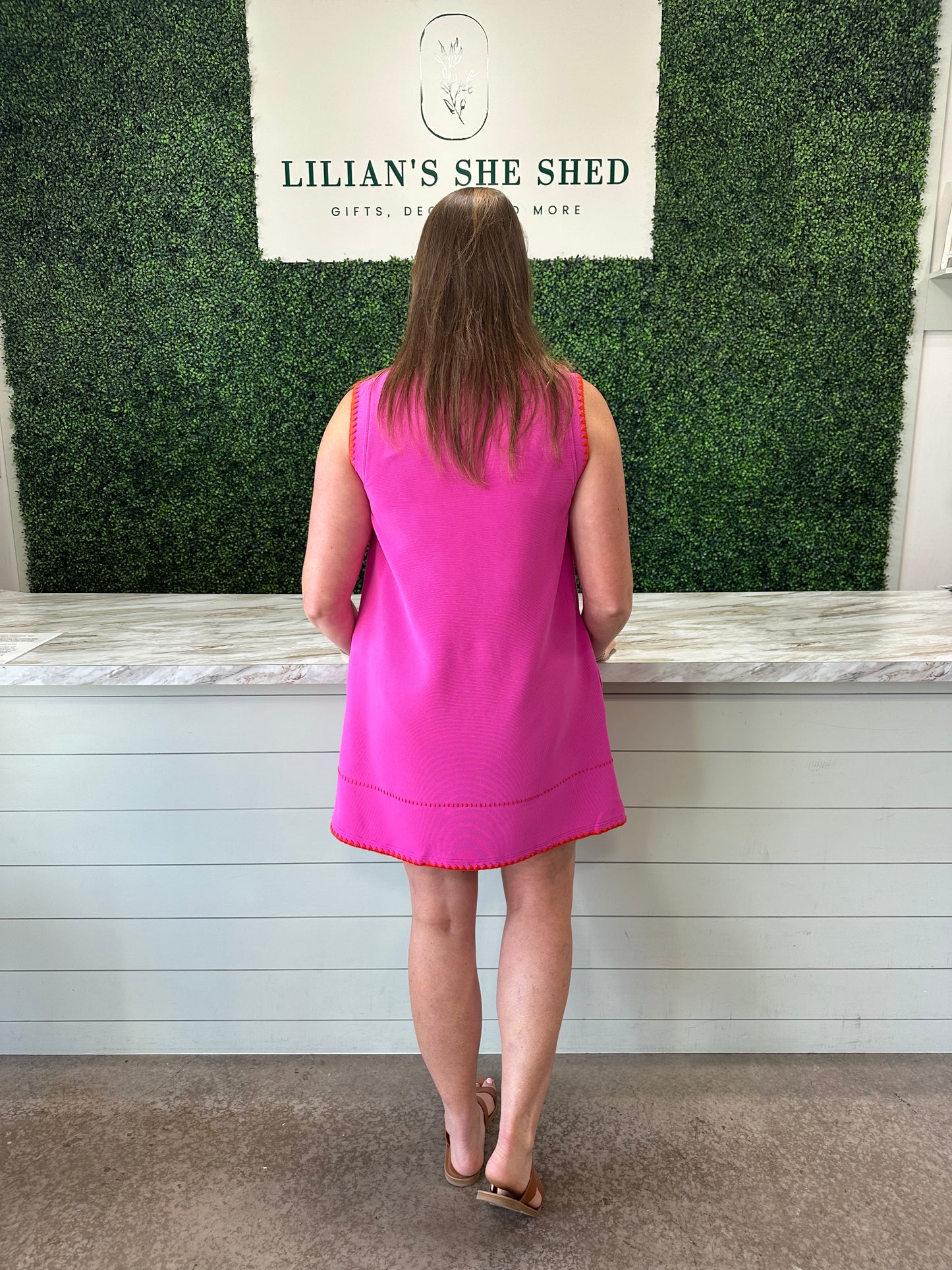 Solid Sleeveless Stiched Detail