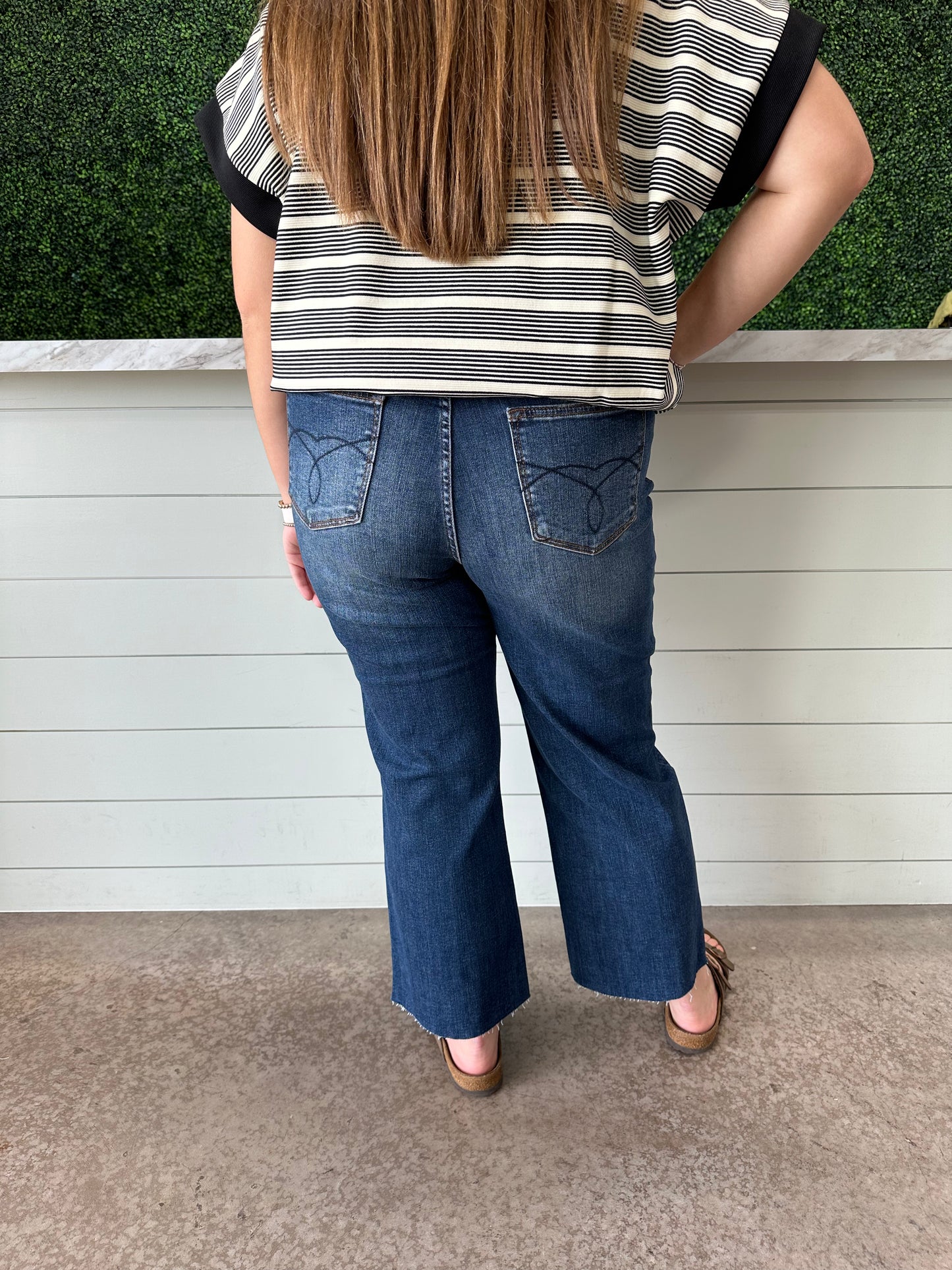 Dark Wash Crop Wide Leg Jeans